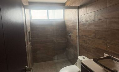 CASA EN RENTA, EN FRACC. BOSQUE SAN DIEGO, SAN PEDRO CHOLULA, PUEBLA.