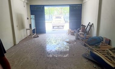 SEWA ATAU JUAL RUKO STRATEGIS BABATAN PANTAI  NOL JALAN RAYA KENJERAN DEKAT BANK BCA