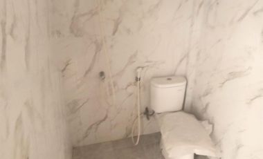 SEWA ATAU JUAL RUKO STRATEGIS BABATAN PANTAI  NOL JALAN RAYA KENJERAN DEKAT BANK BCA