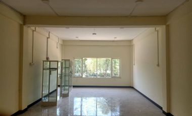 SEWA ATAU JUAL RUKO STRATEGIS BABATAN PANTAI  NOL JALAN RAYA KENJERAN DEKAT BANK BCA