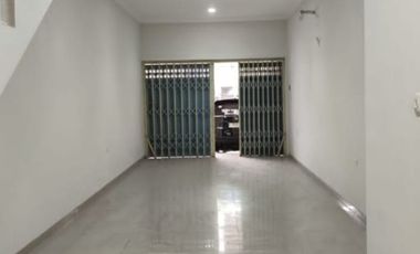 SEWA ATAU JUAL RUKO STRATEGIS BABATAN PANTAI  NOL JALAN RAYA KENJERAN DEKAT BANK BCA