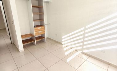 CASA EN VENTA EN JARDINES DEL SUR 6