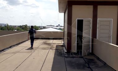 Sewa Ruko 3 Lantai Full Beton Posisi Hook Akses Kontainer