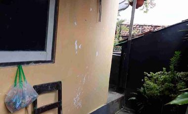 Rumah Murah 2 Lantai Pinggir Jalan Besar Bonus 2 Toko