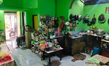 Rumah Murah 2 Lantai Pinggir Jalan Besar Bonus 2 Toko