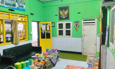 Rumah Murah 2 Lantai Pinggir Jalan Besar Bonus 2 Toko