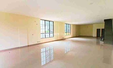 Disewakan Ruko Hadap Jalan Satrio 3,5 Lantai - Setiabudi, Jaksel