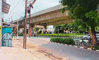 Disewakan Ruko Hadap Jalan Satrio 3,5 Lantai - Setiabudi, Jaksel