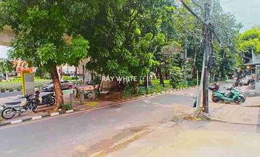 Disewakan Ruko Hadap Jalan Satrio 3,5 Lantai - Setiabudi, Jaksel