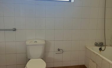 Arriendo casa grande en parcela de 5000 aprox...