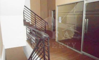 Jual Sewa Ruko Gandeng 2 Lantai Siap Pakai SHM Parkiran Luas