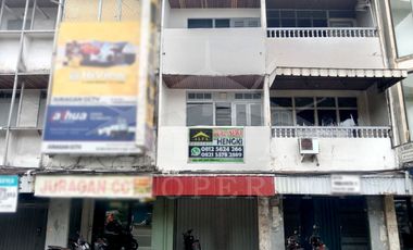 Jual Sewa Ruko 3 Lantai Harga Murah Siap Pakai