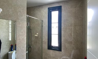 Rumah 3 Lantai American Classic Di Sutera Winona - Alam Sutera