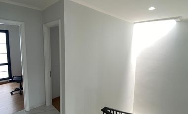 Rumah 3 Lantai American Classic Di Sutera Winona - Alam Sutera