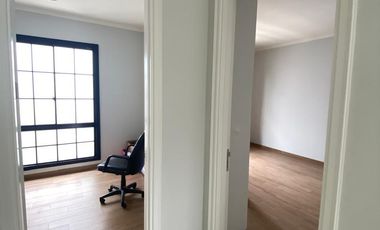 Rumah 3 Lantai American Classic Di Sutera Winona - Alam Sutera