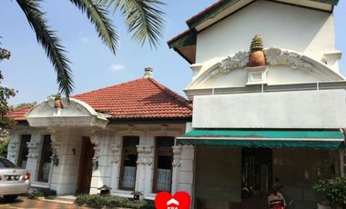 Rumah Bagus dan Asri di Pondok Indah, Jakarta Selatan.