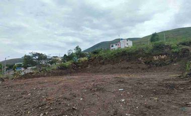 ¡Oportunidad única. Lotes urbanizados con vista a Yahuarcocha!