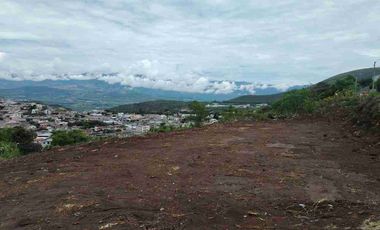 ¡Oportunidad única. Lotes urbanizados con vista a Yahuarcocha!