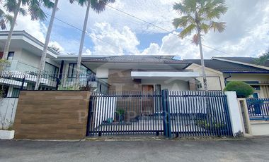 Jual Rumah Mewah 2 Lantai Furnish Siap Huni