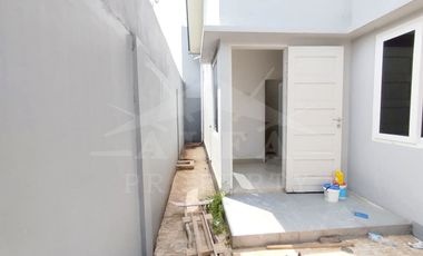 Sewa Rumah Hadap Timur Siap Huni One Gate System