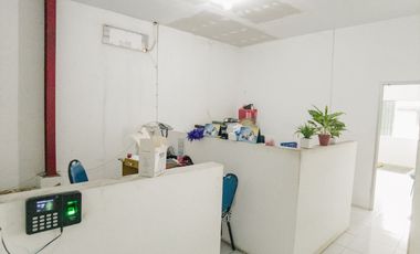 Gudang Luas di Ringroad Selatan - Lokasi Strategis untuk Bisnis Anda