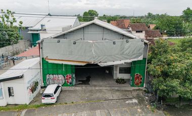 Gudang Luas di Ringroad Selatan - Lokasi Strategis untuk Bisnis Anda