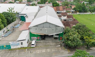 Gudang Luas di Ringroad Selatan - Lokasi Strategis untuk Bisnis Anda