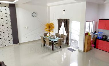 Jual Sewa Rumah 2 Lantai Posisi Hook Siap Huni Kawasan Bebas Banjir