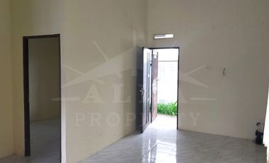 Jual Sewa Rumah Tunggal Siap Huni Hadap Timur Harga Murah