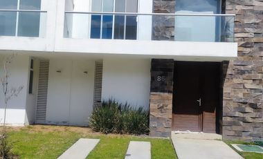 CASA EN RENTA PARQUE ARETHA LOMAS DE ANGELÓPOLIS