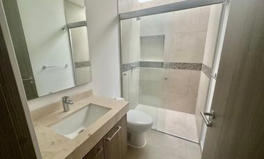 CASA EN RENTA PARQUE ARETHA LOMAS DE ANGELÓPOLIS