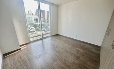 CASA EN RENTA PARQUE ARETHA LOMAS DE ANGELÓPOLIS