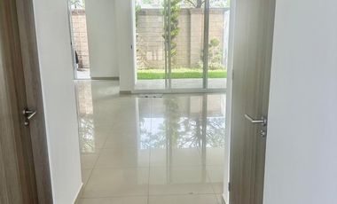 CASA EN RENTA PARQUE ARETHA LOMAS DE ANGELÓPOLIS