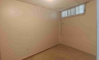 Urdesa,alquiler departamento 2do piso alto,  3 dormitorios , parqueo abierto