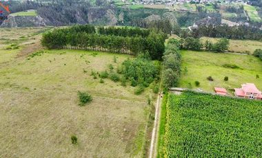 Terreno de venta en Otavalo sector Lomatica, ideal para casa de campo