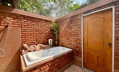 Balinese-Inspired Tropical Property with 3 Bedrooms, 3 Bathrooms and Naga Crest Mountain View