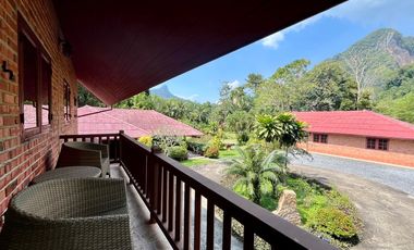 Balinese-Inspired Tropical Property with 3 Bedrooms, 3 Bathrooms and Naga Crest Mountain View