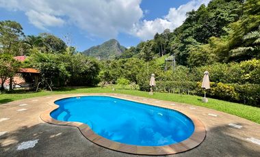 Balinese-Inspired Tropical Property with 3 Bedrooms, 3 Bathrooms and Naga Crest Mountain View
