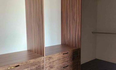 Hermosa Casa en Venta en Residencial privado La Condesa, sobre carretera salida a Celaya a 7 min. de Mega Comercial