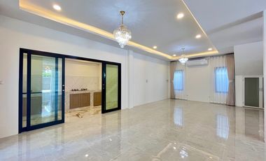 Two-Storey House for Sale – 3 Bedrooms, 3 Bathrooms, Renovated, Near Central Krabi