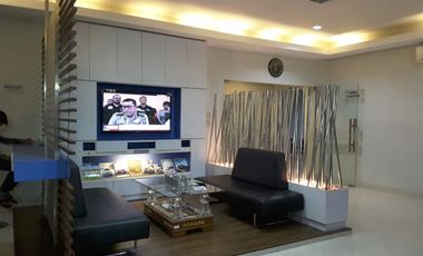 DIJUAL GEDUNG SHOWROOM 3½ LANTAI TERMASUK BENGKEL DAN BODY REPAIR*  DI JL. KARTINI RAYA, PANCORAN MAS DEPOK