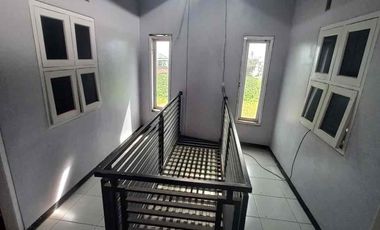 Rumah 2 Lantai Bagus Siap Huni di Garkot