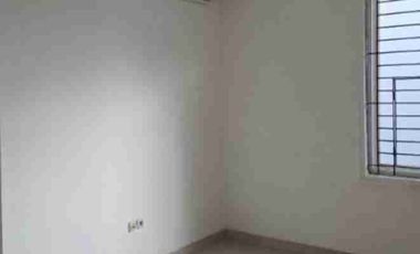 Dijual/Disewa Rumah 2 lantai di Duta Garden Cluster Beverly Hills), Jurumudi Tangerang