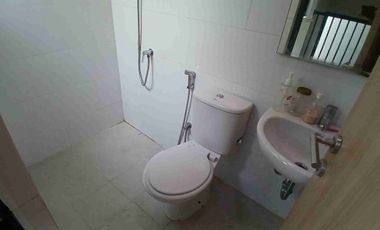 DISEWA RUMAH 2 LANTAI FULL FURNISHED GRAND WISATA BEKASI DEKAT MALL & TOL