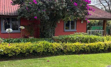 Casa en renta con 2000 metros de jardín Acatitlan