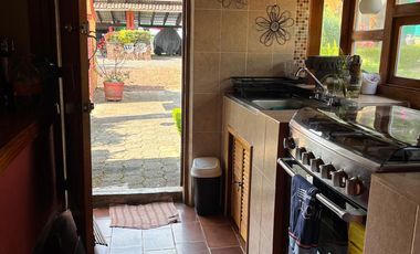 Casa en renta con 2000 metros de jardín Acatitlan