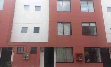 Vendo Cómoda Casa en Conjunto Cerrado con Guardiania 24 horas en Calderón.
