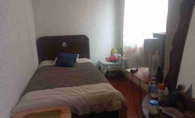 Vendo Cómoda Casa en Conjunto Cerrado con Guardiania 24 horas en Calderón.