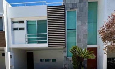 CASA EN RENTA EN LOMAS DE ANGELOPOLIS, PUEBLA