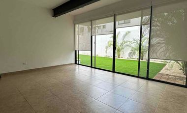 Casa en renta en Privada residencial con amenidades premium,